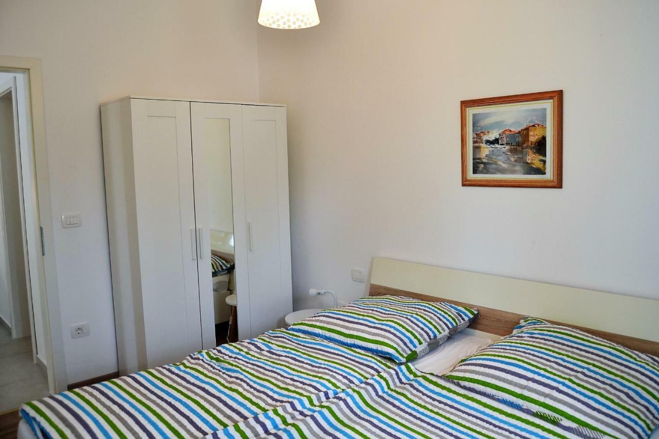 App Segi Lägenhet Novigrad Istria Exteriör bild