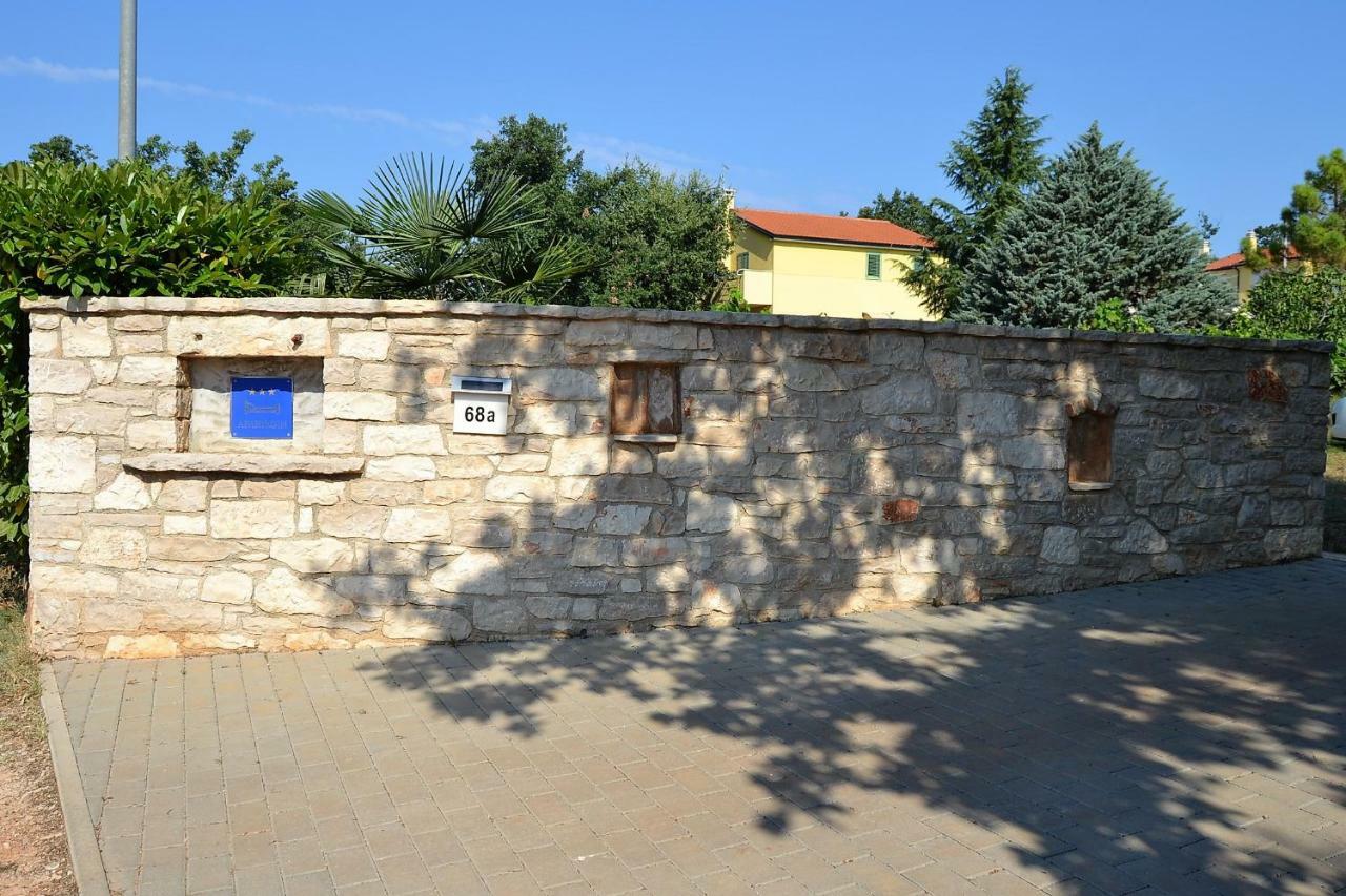 App Segi Lägenhet Novigrad Istria Exteriör bild